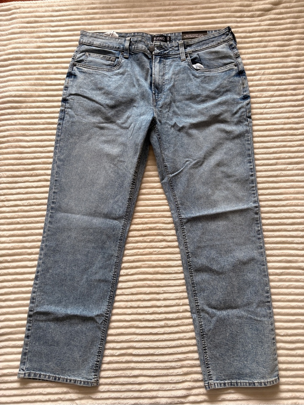 Buffalo David Bitton NWT Men's 36x32 Light Blue Denim Jeans